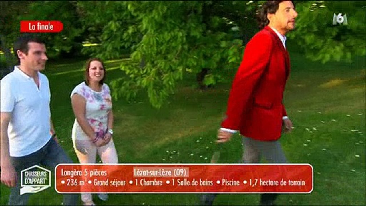 La drôle d'idée d'un agent immobilier sur M6 qui fait visiter une maison... à cheval ! Regardez