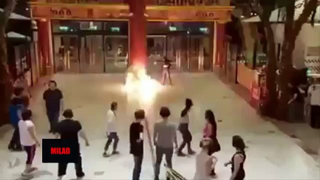 TERRO Amok in München Schwere Schiesserreien in Olympia-EKZ u. am Odeons-Platz - 3Terroristen