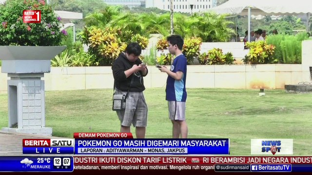 Kawasan Monas Ramai Pengunjung yang Berburu Pokemon