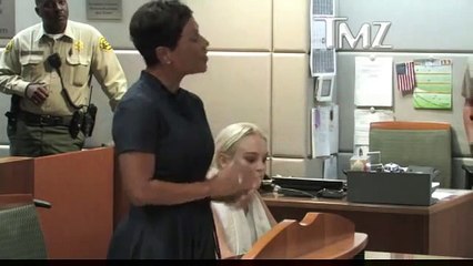 Lindsay Lohan HANDCUFFED in Court - 10-19-2011