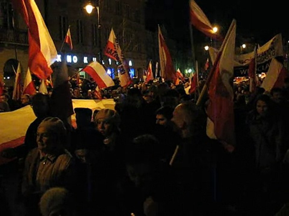 Marsz Pamięci 10 kwietnia 2012 - Prezydent idzi...