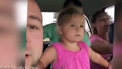 Un fantôme sur une balançoire terrifie ces enfants