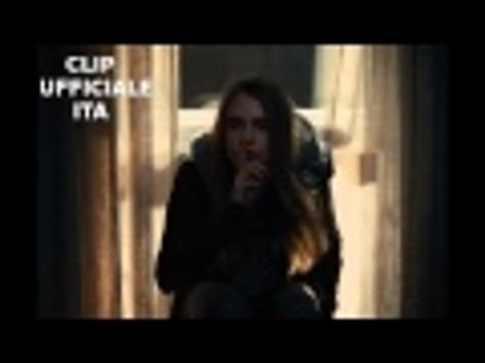 Città Di Carta - Clip "Mi Serve La Tua Auto" ITA