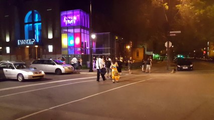 Montréal: Toutes les nuits, les dresseurs de Pokémon envahissent la ville