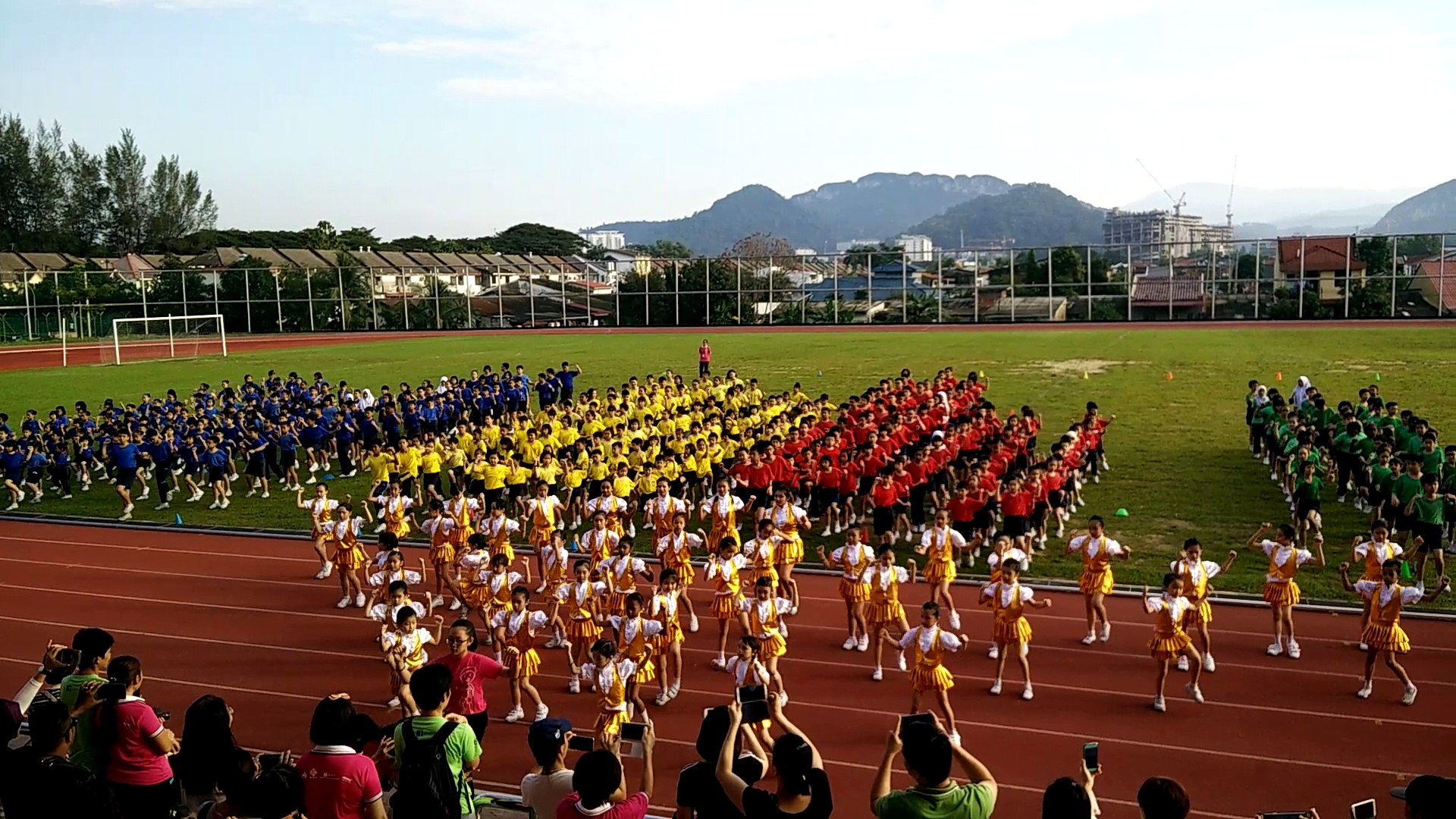 文良港中华小学运动会2016 体操表演