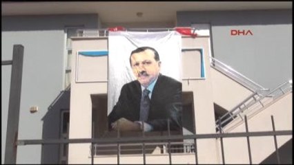 İzmir'de Kapatılan Okula Cumhurbaşkanı Erdoğan Posteri