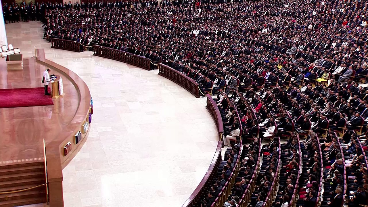 TRECHOS LOUVOR ELE VEM