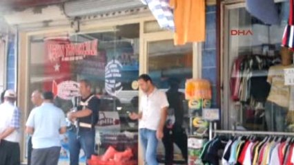 İslahiye'de Kapatılan Okula Türk Bayrağı Astılar