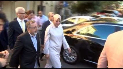 Aile ve Sosyal Politikalar Bakanı Kaya,tedavi Gören Vatandaşları Ziyaret Etti