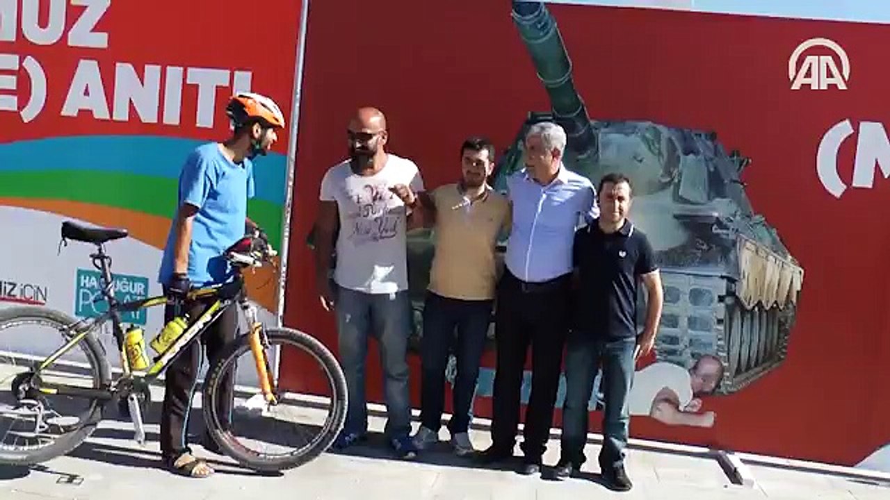 Darbe Gecesi Atatürk Havalimanı'nda tankın önüne yatan Metin Doğan'dan duygulandıran açıklama