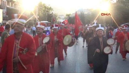 Bursa'da Darbeye Karşı Yürüyüş Düzenlendi