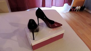 Fashionable two-color high heel shoes