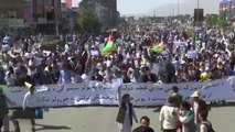 Atentado deixa pelo menos 80 mortos em Cabul