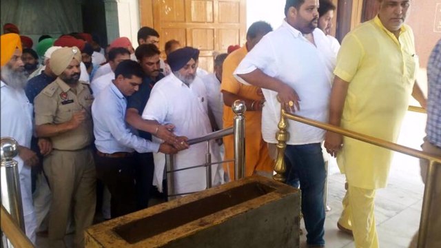 Sukhbir Badal with Shiv Sena