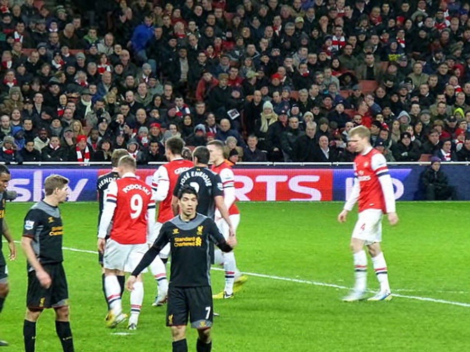 Luis Suarez knows who he’d choose between Lionel Messi and Cristiano Ronaldo