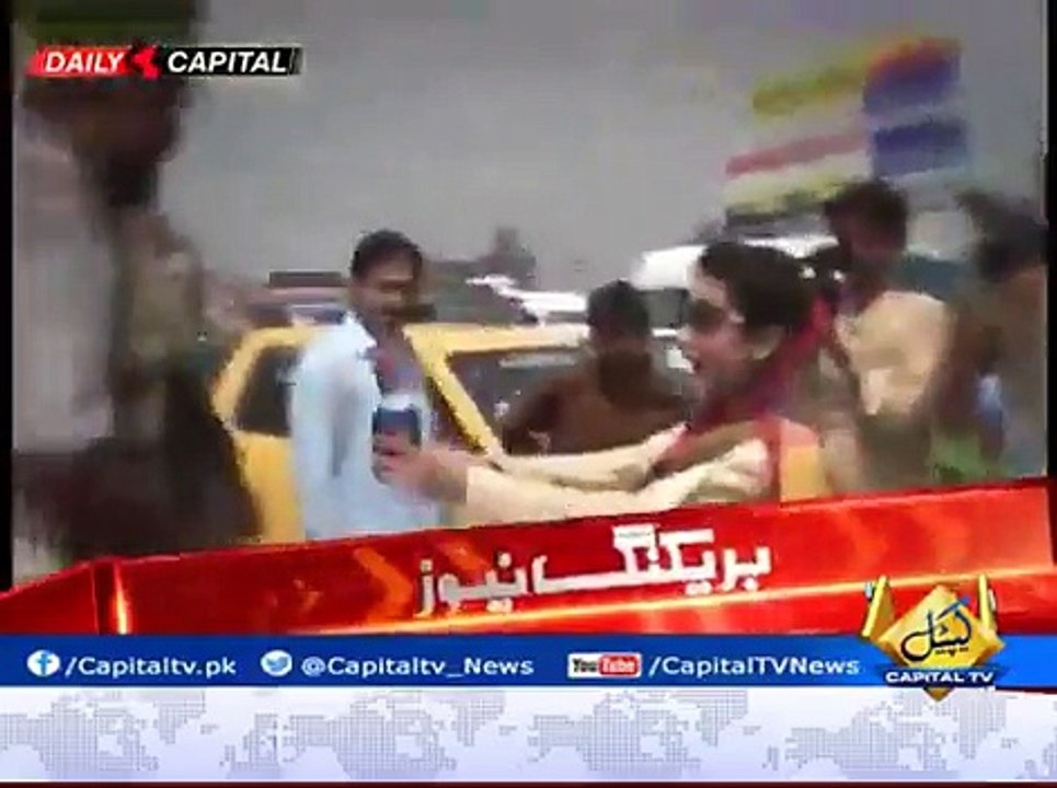 Peshawar University students give accolade to KPK police for their services for the community