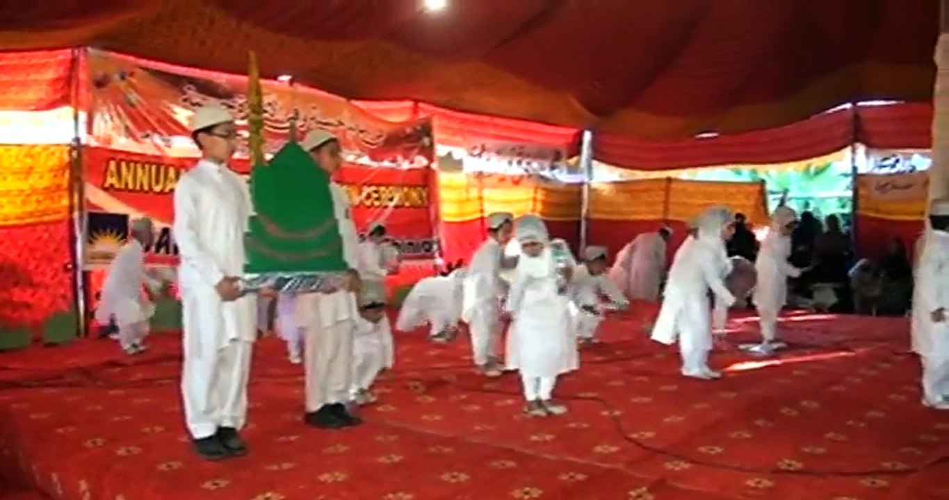 metha metha he mery Muhammad ka naam beautifull performance by Students Dar e Arqam School Chiniot_x264