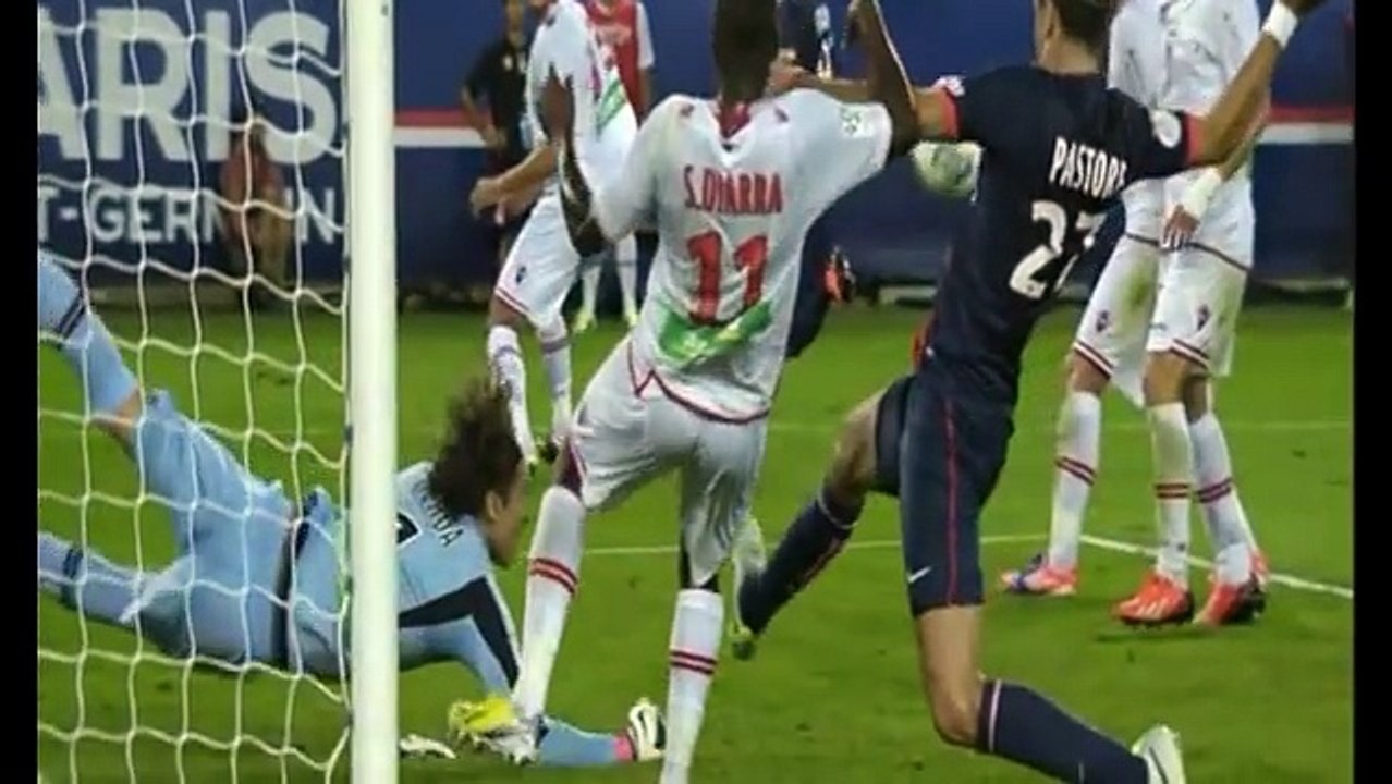 Guillermo Ochoa vs PSG (18_8_2013)