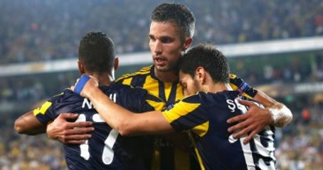 Fransız Basını: PSG, Robin van Persie'yi Kadrosuna Katmak İstiyor