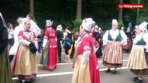 Festival de Cornouaille. Derniers préparatifs avant le grand défilé