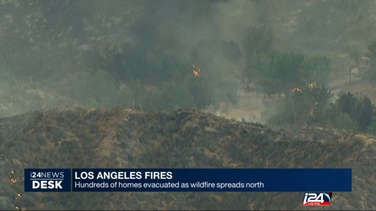 Los Angeles fires: hundreds of home evacuated