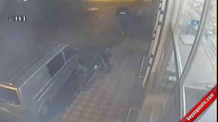 Diyarbakır’da Teröristlerin Geri Püskürtülmesi Güvenlik Kamerasına Yansıdı