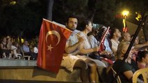 Antalya Vali Karaloğlu Cunta Conta Yakmıştır