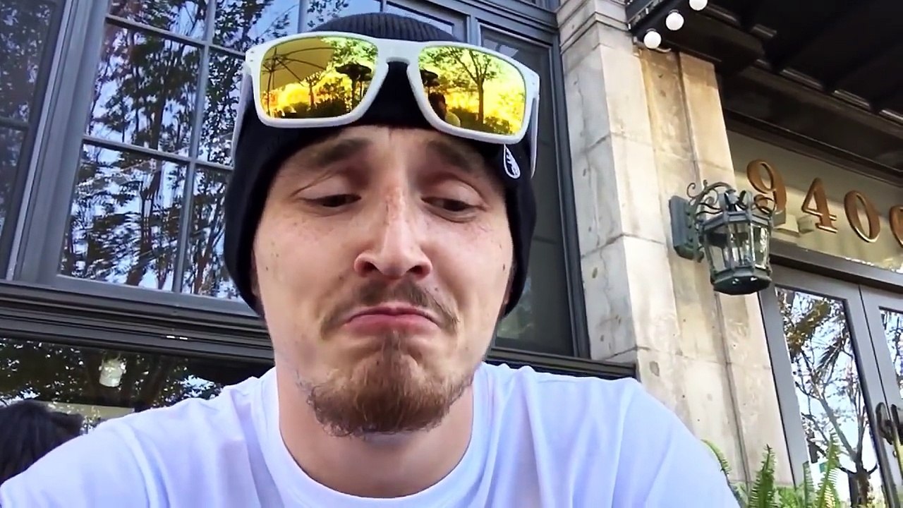 PLAYING Pokémon GO IN PUBLIC IS EPIC!