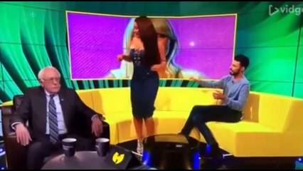 Complete Twerking Malfunction Footage Now With Bernie Sanders