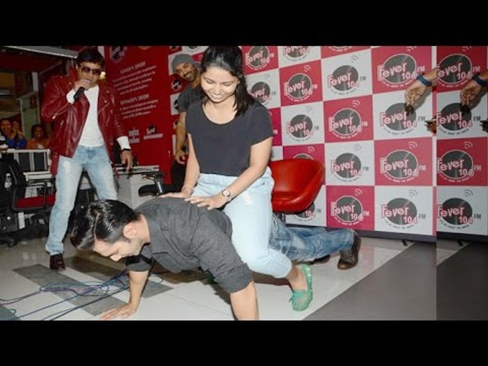 Varun Dhawan Does Gym Workout Push Ups During Dishoom Promotions
