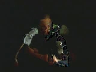 Henry joue dans la maison