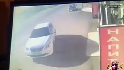 أغرب ردة فعل في العالم....وكأن شيئا لم يقع