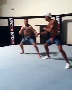 Cristiano Ronaldo vs Conor McGregor!