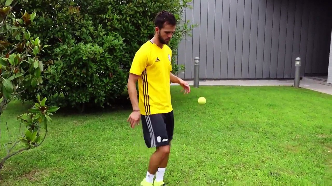 Miralem Pjanic pokazao vjestine sa teniskom lopticom