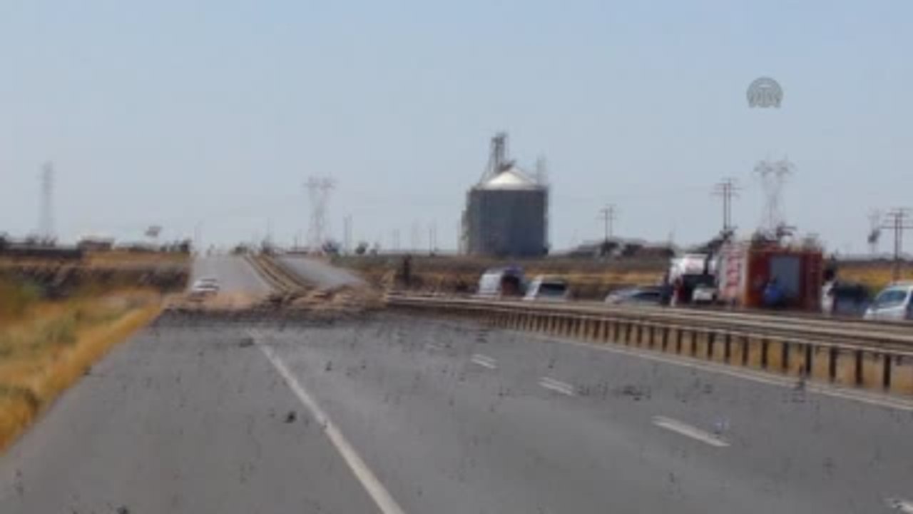 Kızıltepe-Viranşehir Karayolundaki Bombalı Saldırıda 3 Polis Şehit Oldu