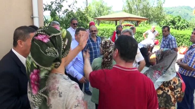 ereglionder.com.tr eregli vatandas tepki catiya cikti turk bayragi acti