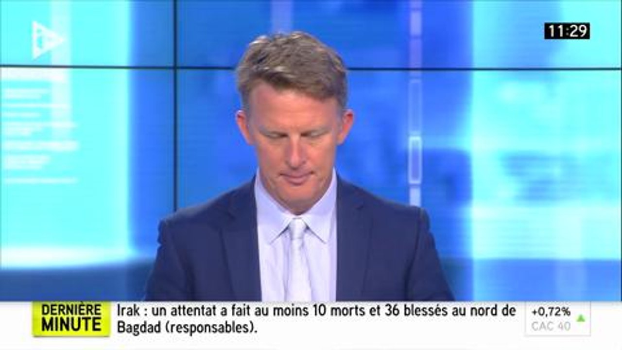 Un journaliste d'iTÉLÉ reste une minute à l'antenne sans le savoir
