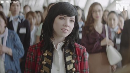 Carly Rae Jepsen Stars In A Really Weird Shampoo Commercial