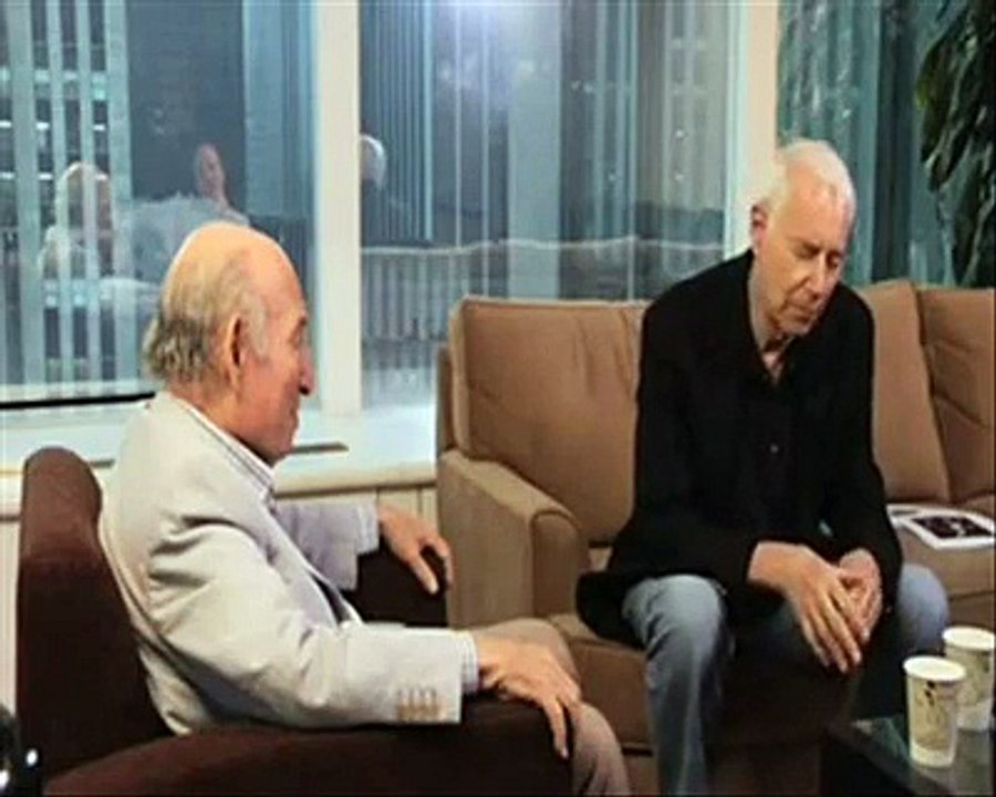 DYLAN GOES ELECTRIC OR BOB DYLAN AT THE NEWPORT FOLK FESTIVAl, JULY 25, 1965