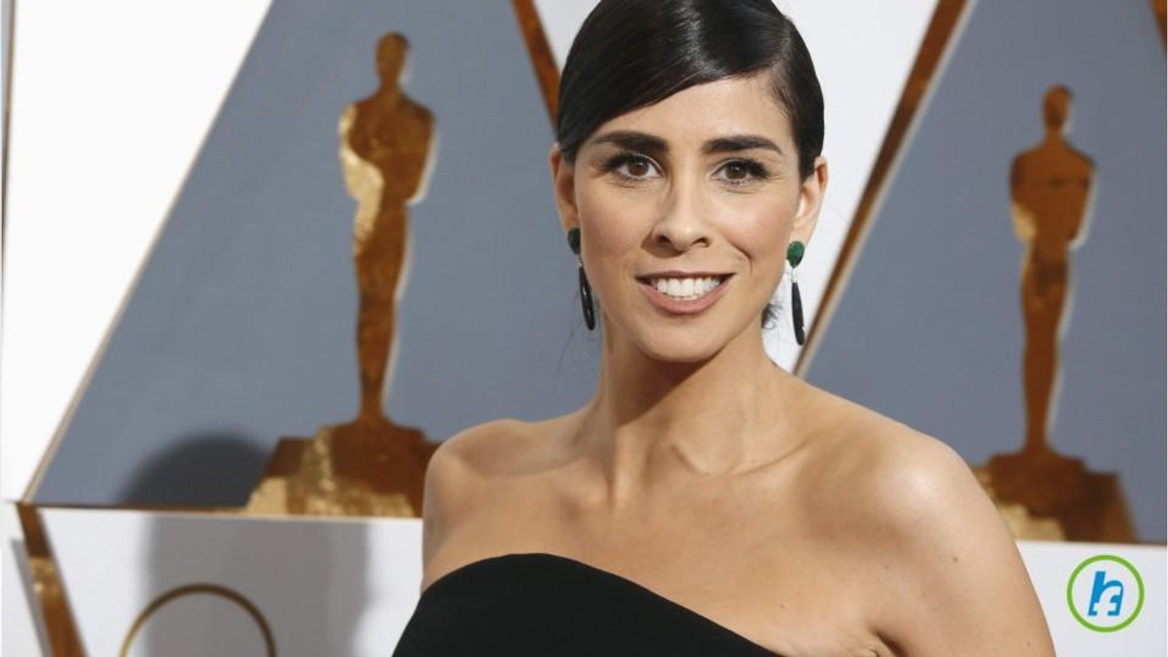 Sarah Silverman Recovered from Epiglottitis Infection