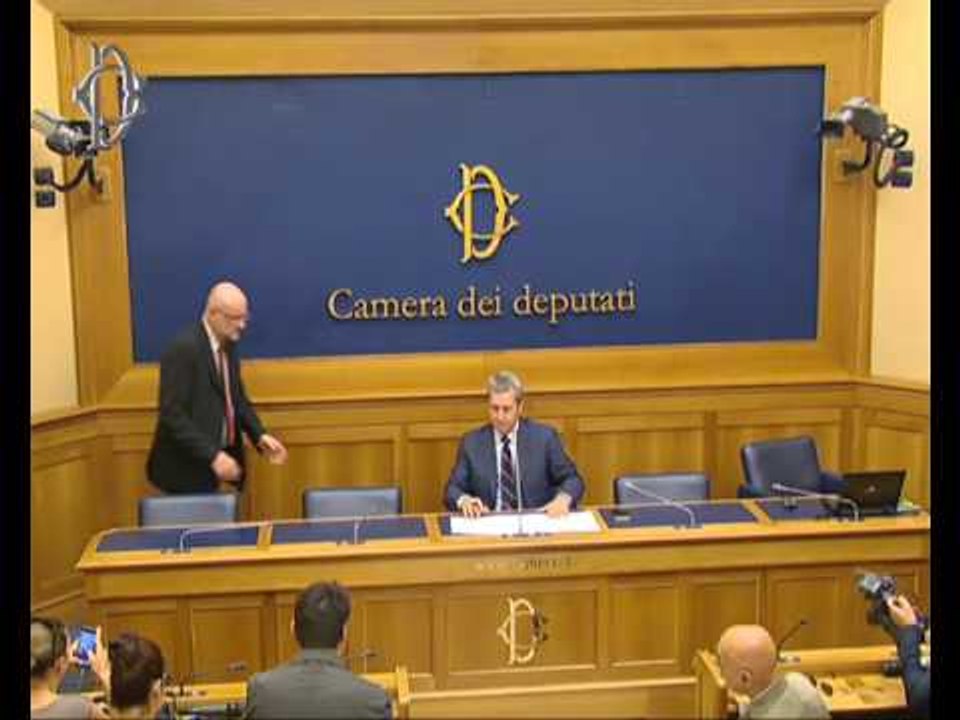 Roma - Cannabis - Conferenza stampa di Daniele Farina (25.07.16)