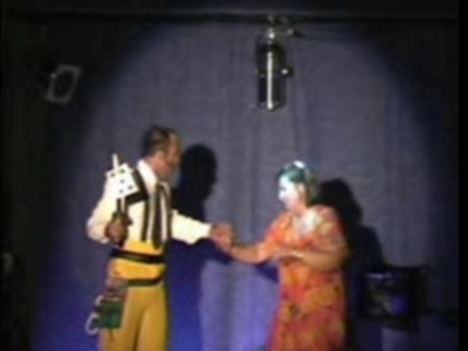 magicien / ventriloque / humoriste