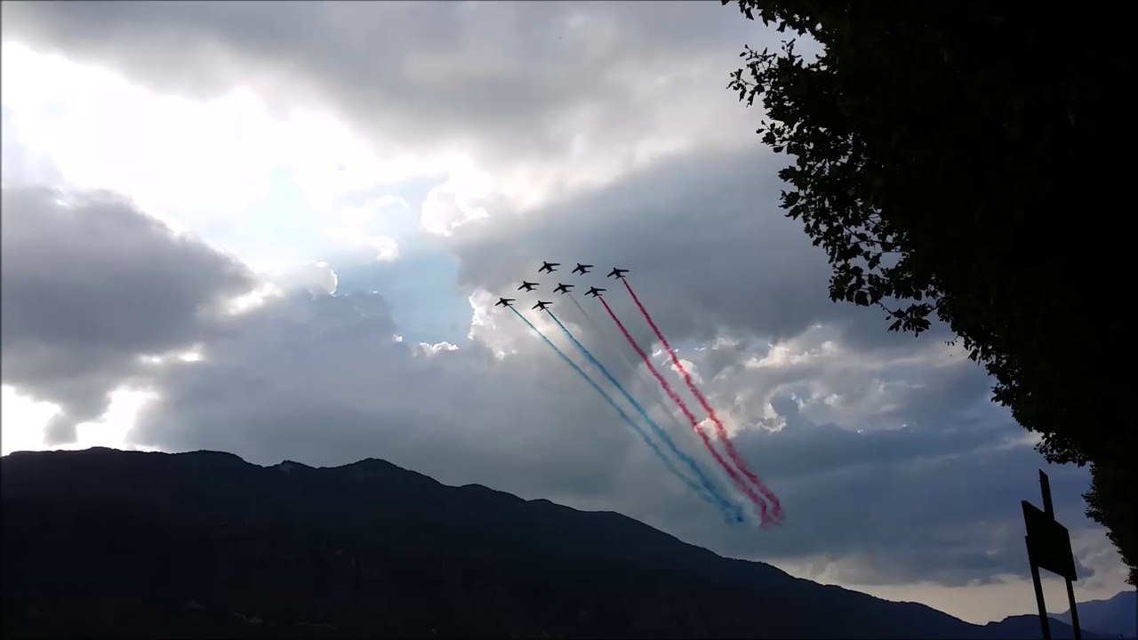 Passage de la La Patrouille de France à Aix-les-Bains le 24 juillet