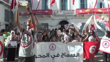 Tunus'ta "Ulusal Uzlaşı Yasası" Protestosu