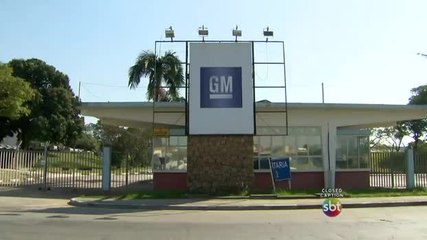 Dólar e exportação reanimam indústria de automóveis