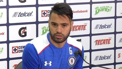Julián Velázquez no está al 100