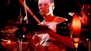 U2-Moment-of-Surrender-Live-at-the-Rose-Bowl