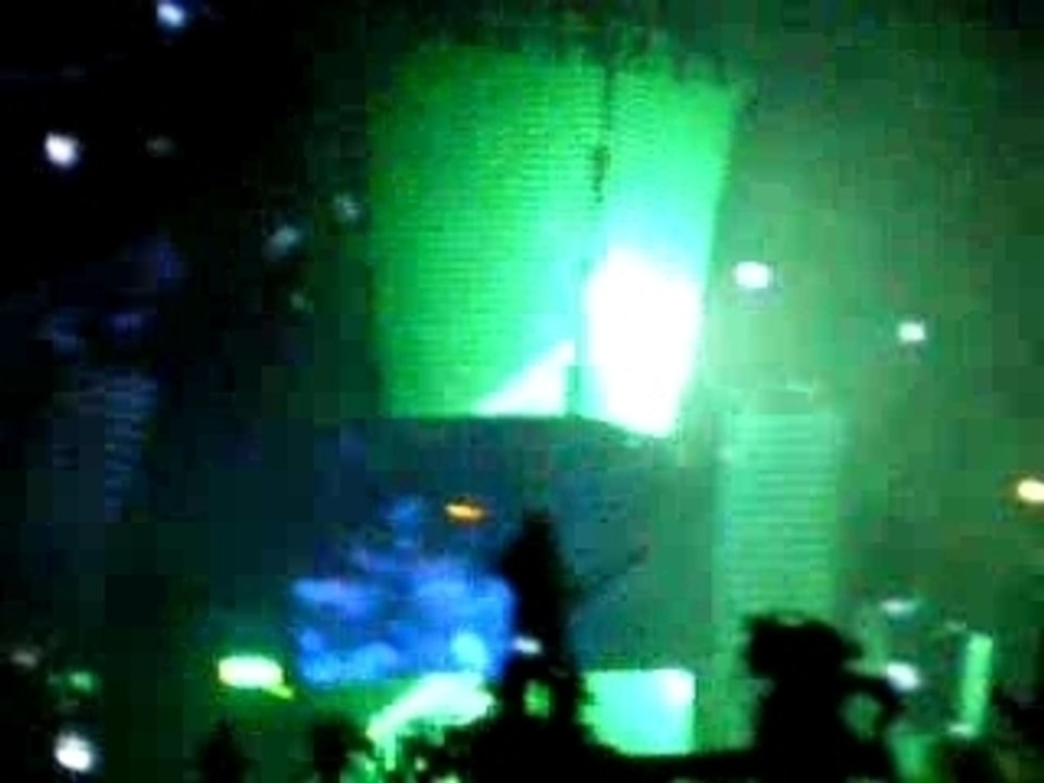 Muse - Angouleme - Take A Bow