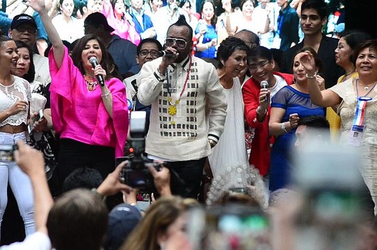 Philippine Independence Day Parade NYC 06-05-2016: apl.de.ap - Where Is the Love?