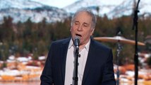 Paul Simon performs 'Bridge Over Troubled Water' at Democratic convention